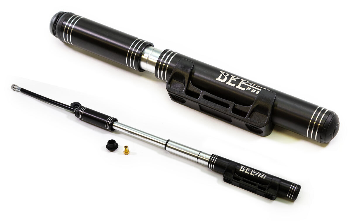 Насос BEE PUMP ручной, с выдвижным шлангом, под ниппель AV/FV, 24x245мм, алюминий, черный