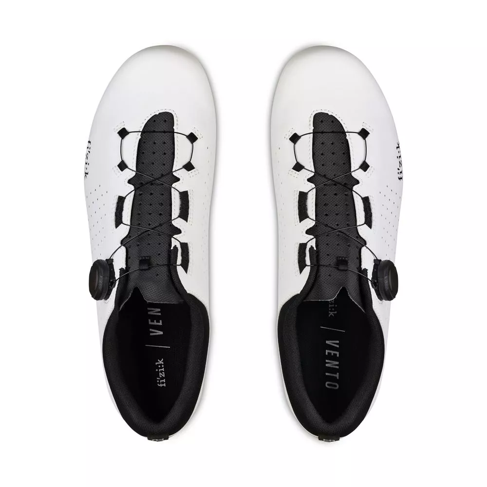 Велотуфли Fizik VENTO OMNA WIDE (44, Белый/черный)