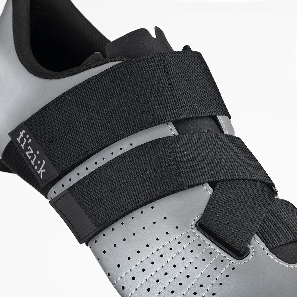 Велотуфли Fizik TEMPO POWERSTRAP R5 Reflective (37, Серый светоотражающий/черный)