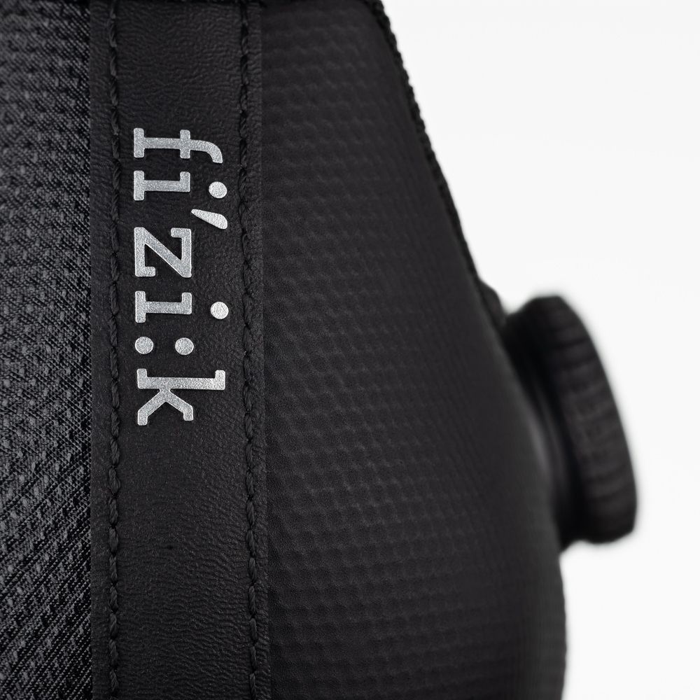 Велотуфли Fizik TEMPO DECOS Carbon (45, Черный)